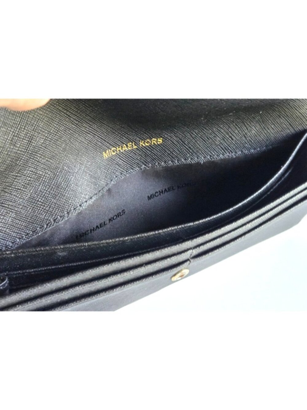 Wallet Clutch (BLACK) Michael Kors Logo Credit Card Slots Zip Pocket in Back - Picture 2 of 6